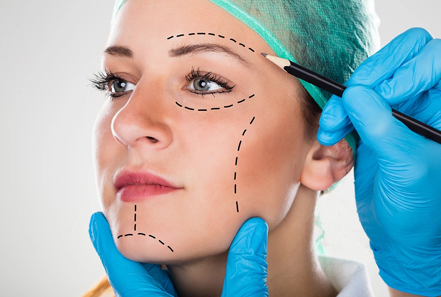 Facial Plastic Surgeon VS Plastic Surgeon: The Difference & Why It Matters